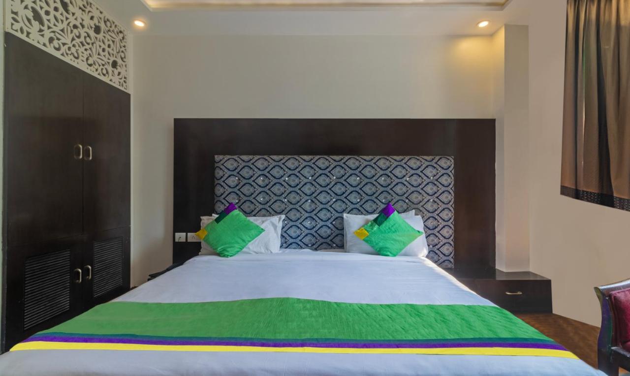 Treebo The Royal Taj, Near Taj Mahal Hotel อัครา ภายนอก รูปภาพ